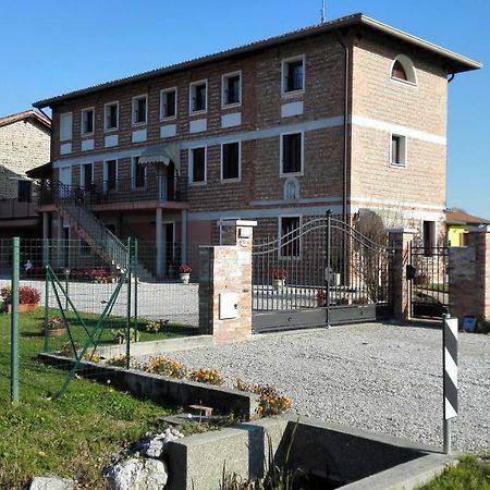 Chiaro Di Luna San Vito al Tagliamento Exterior foto