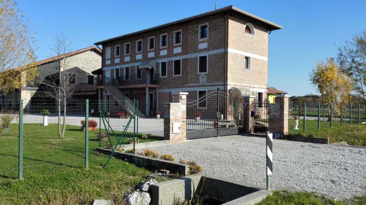 Chiaro Di Luna San Vito al Tagliamento Exterior foto